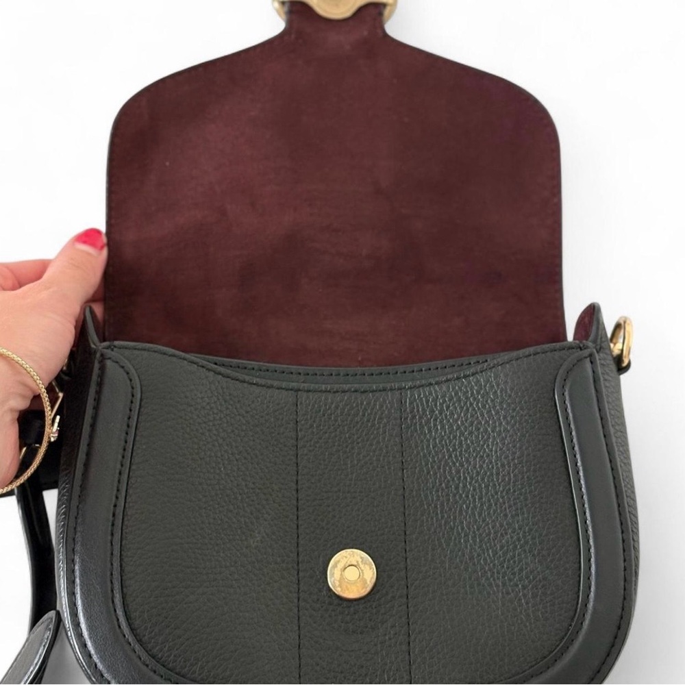 Coach Women's Georgie Saddle Bag w/gold hardware new with out tags - Picture 2 of 6